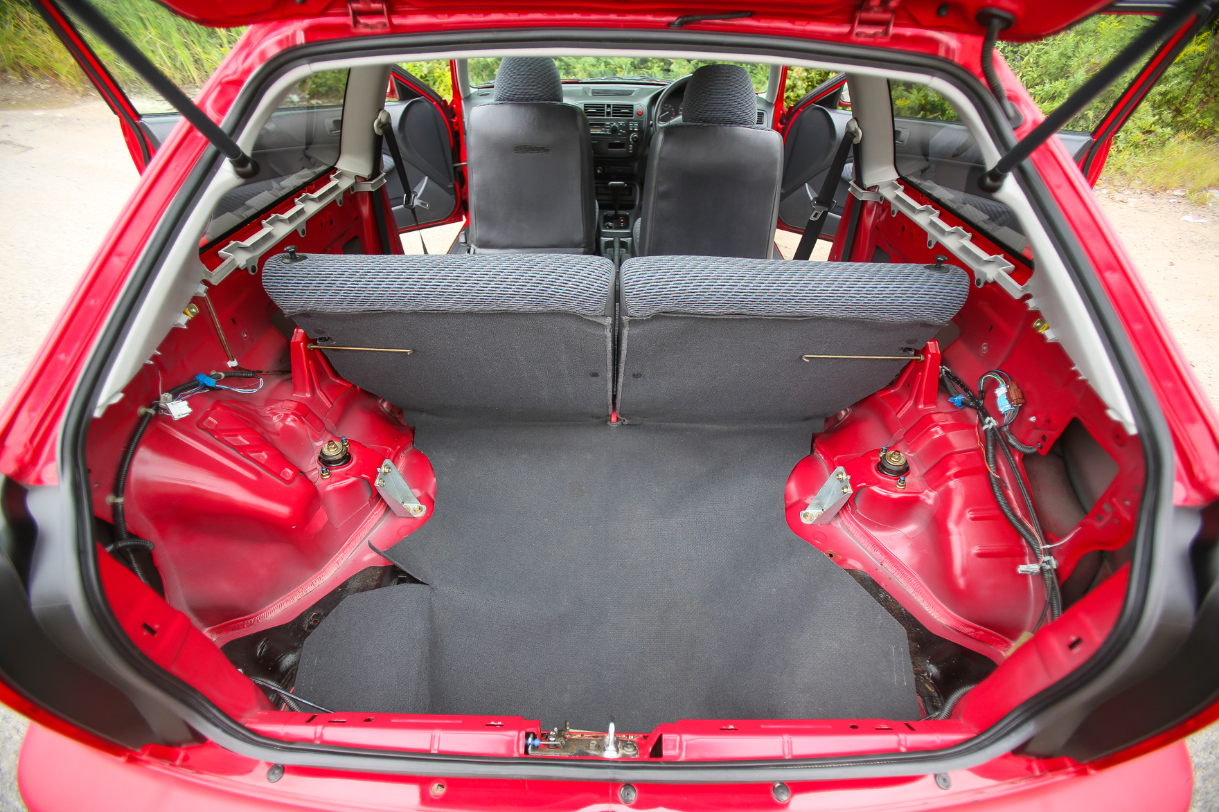 ek hatch trunk